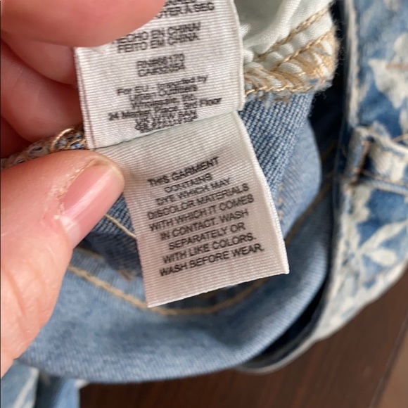 Free people 26” waist floral jeans cropped pant - Picture 5 of 7